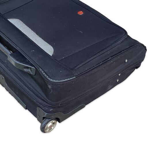 Swiss Gear Wenger Wheeled Rolling Garment Bag - Picture 3 of 14